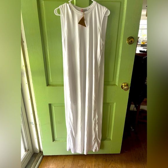 Column Maxi Dress / White Kaftan cotton jersey Dress by AAKASHA - Picture 1 of 9
